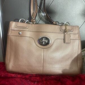 *Like New* Coach Penelope Carryall